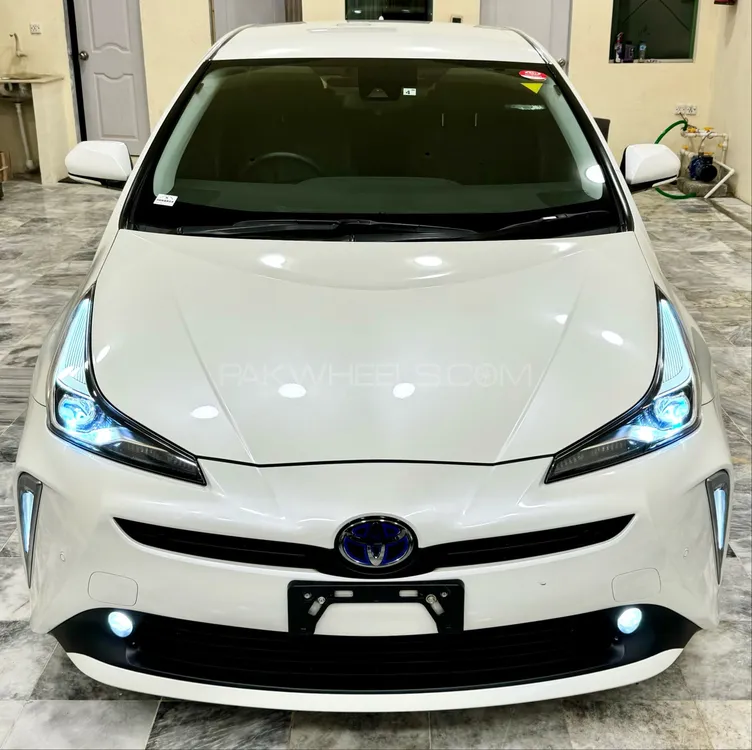 Toyota Prius 2019 for Sale in Karachi Image-1