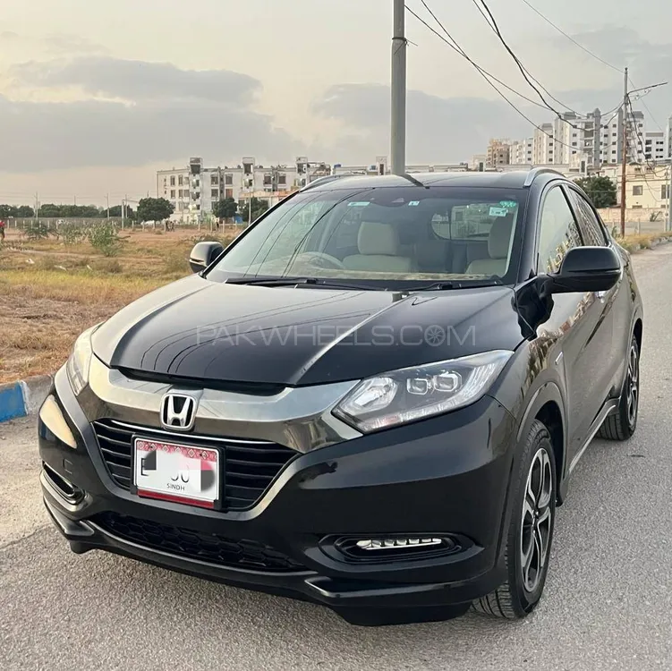 Honda Vezel 2016 for Sale in Karachi Image-1