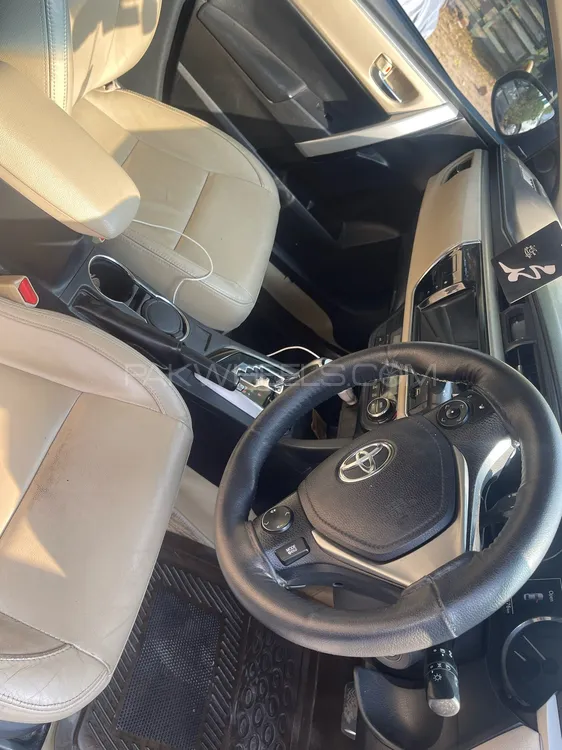 Toyota Corolla 2016 for sale in Gujranwala