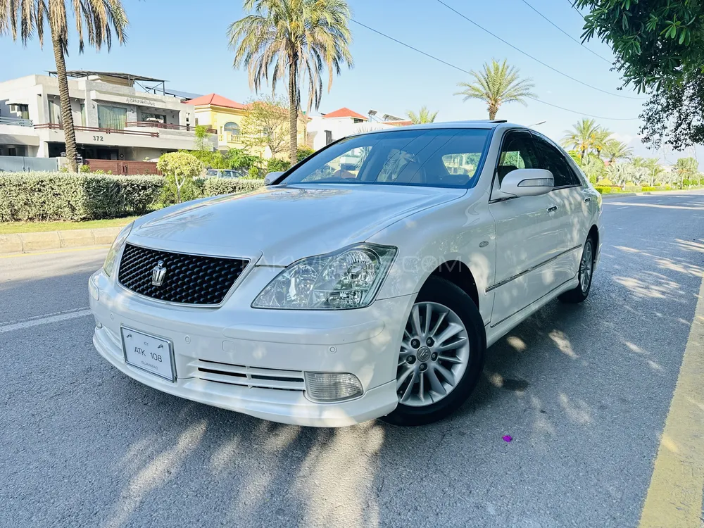 Toyota Crown 2004 for sale in Islamabad