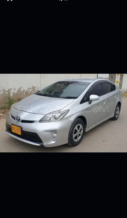 Toyota Prius 2012 for Sale in Karachi Image-1