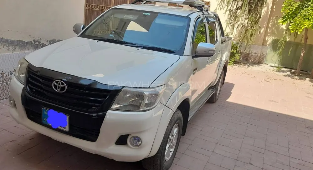 Toyota Hilux 2013 for sale in Hafizabad