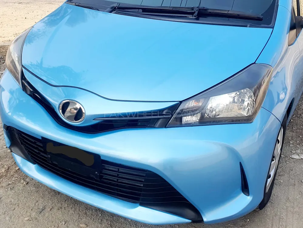 Toyota Vitz 2015 for Sale in Hassan abdal Image-1