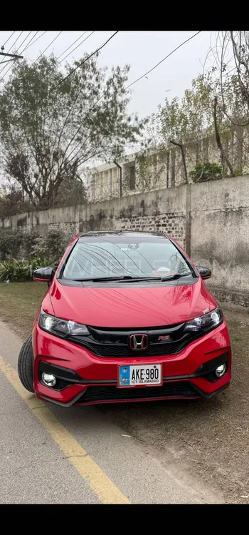 Honda Fit 2016 for Sale in Lahore Image-1