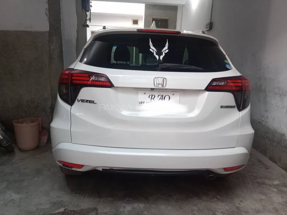 Honda Vezel 2015 for sale in Sahiwal