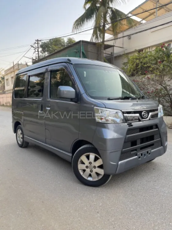 Daihatsu Atrai Wagon 2018 for sale in Karachi