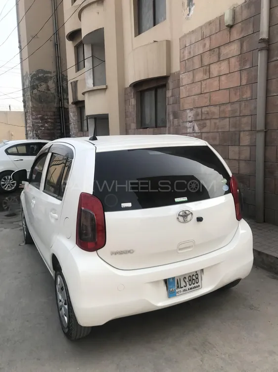 Toyota Passo 2015 for sale in Peshawar