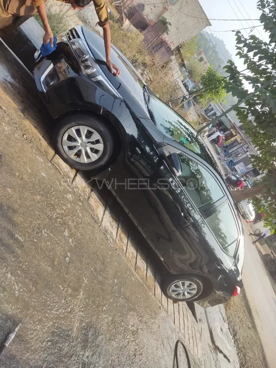 Toyota Corolla 2016 for Sale in Kashmir Image-1