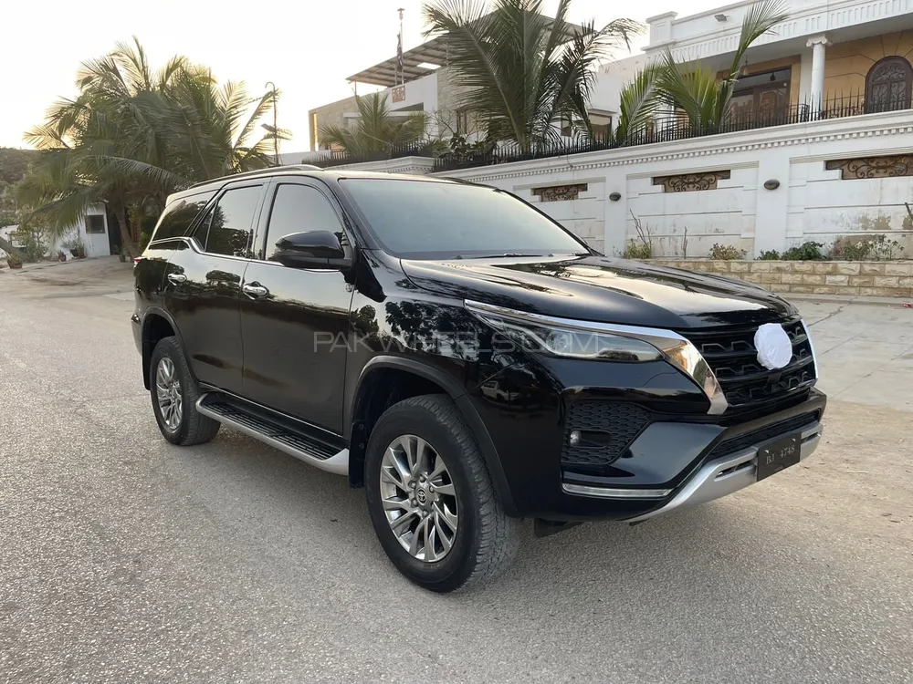 Toyota Fortuner 2021 for sale in Karachi