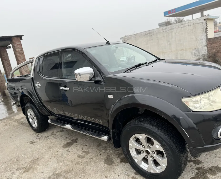 Mitsubishi L200 2011 for sale in Sialkot