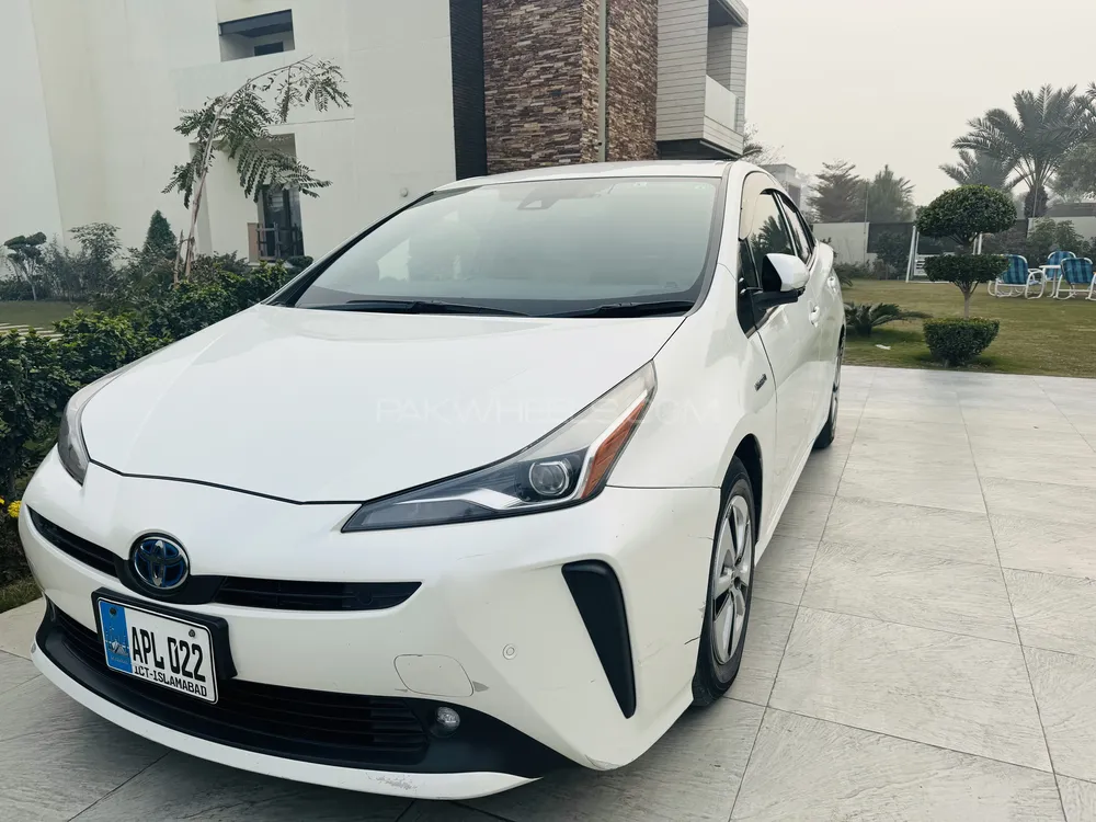 Toyota Prius 2019 for sale in Faisalabad