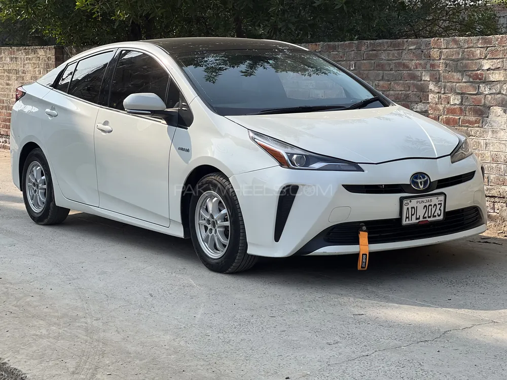 Toyota Prius 2019 for sale in Lahore