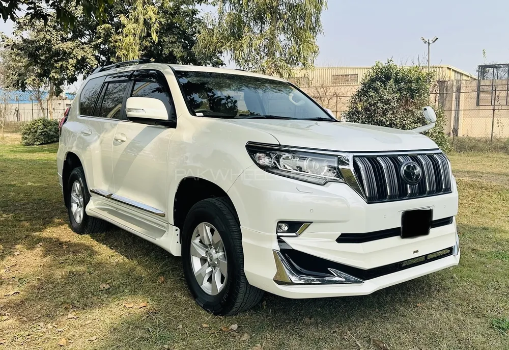 Toyota Prado 2018 for Sale in Lahore Image-1