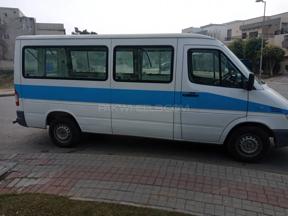 Mercedes Benz Sprinter 2006 for sale in Lahore
