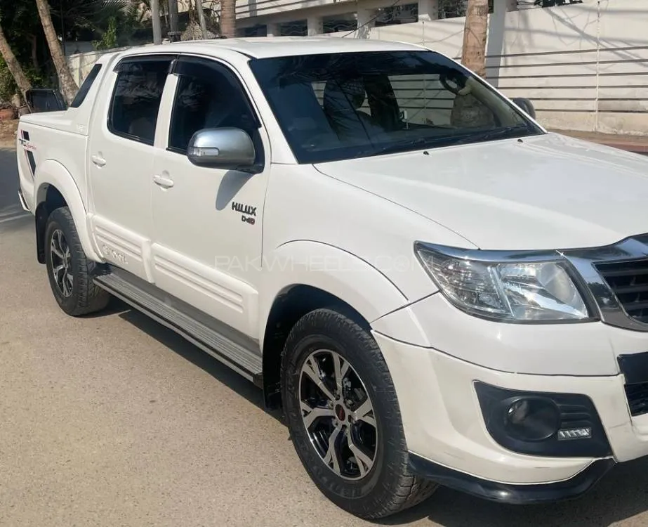 Toyota Hilux 2016 for sale in Karachi