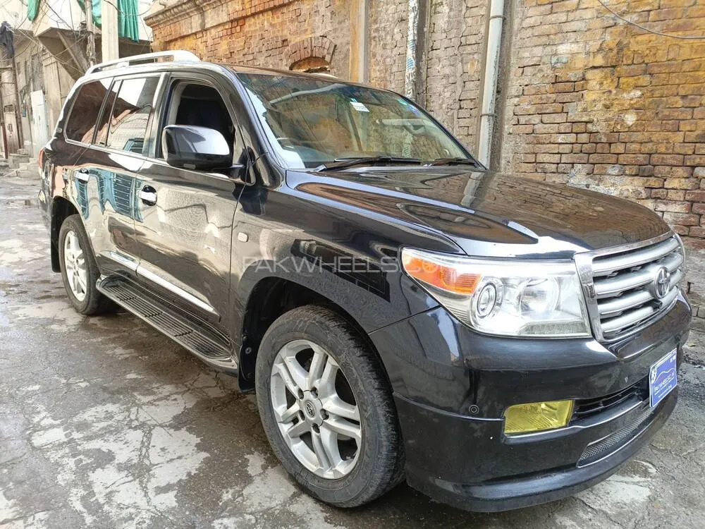 Toyota Land Cruiser 2011 for sale in Lahore