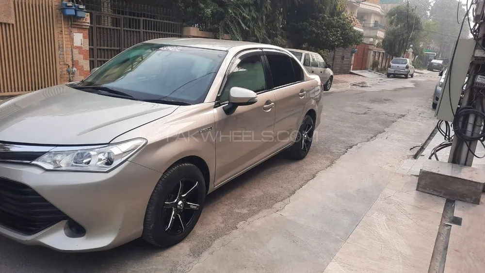 Toyota Corolla Axio 2016 for sale in Lahore