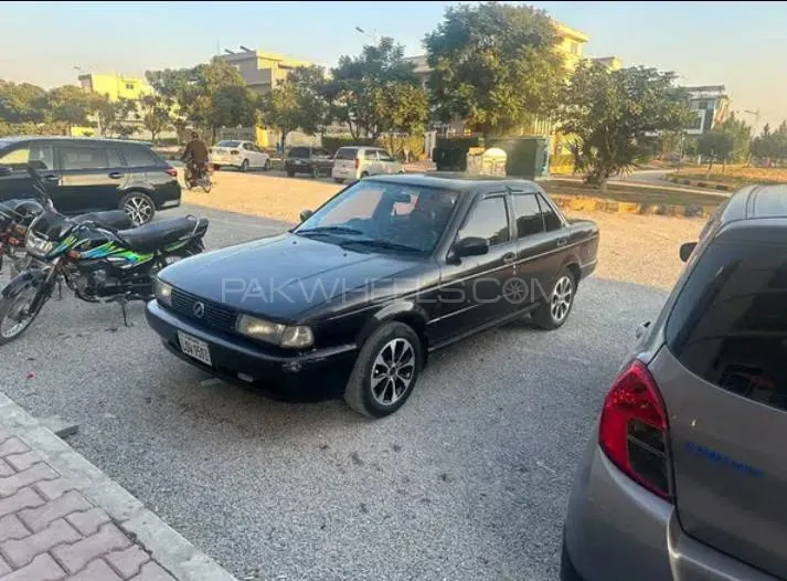 Nissan Sunny 1993 for Sale in Murree Image-1
