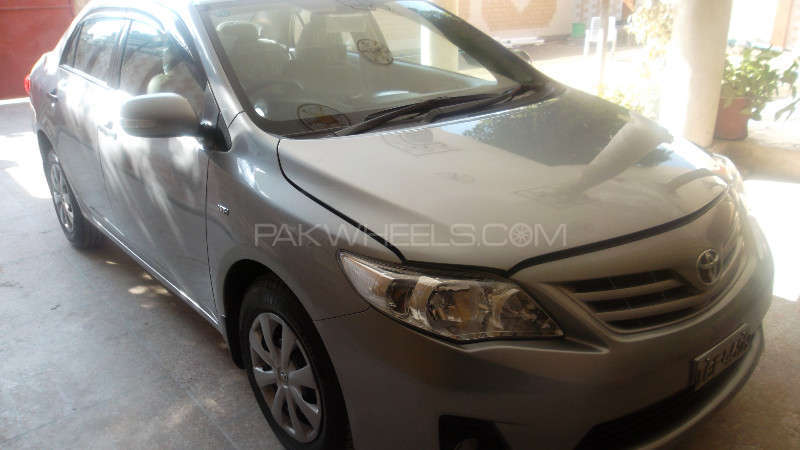 Toyota Corolla 2013 for Sale in Peshawar Image-1