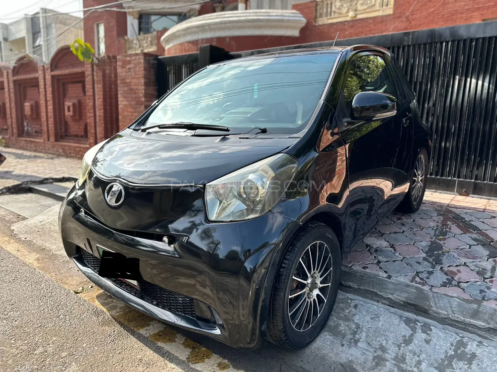 Toyota iQ 2010 for sale in Lahore