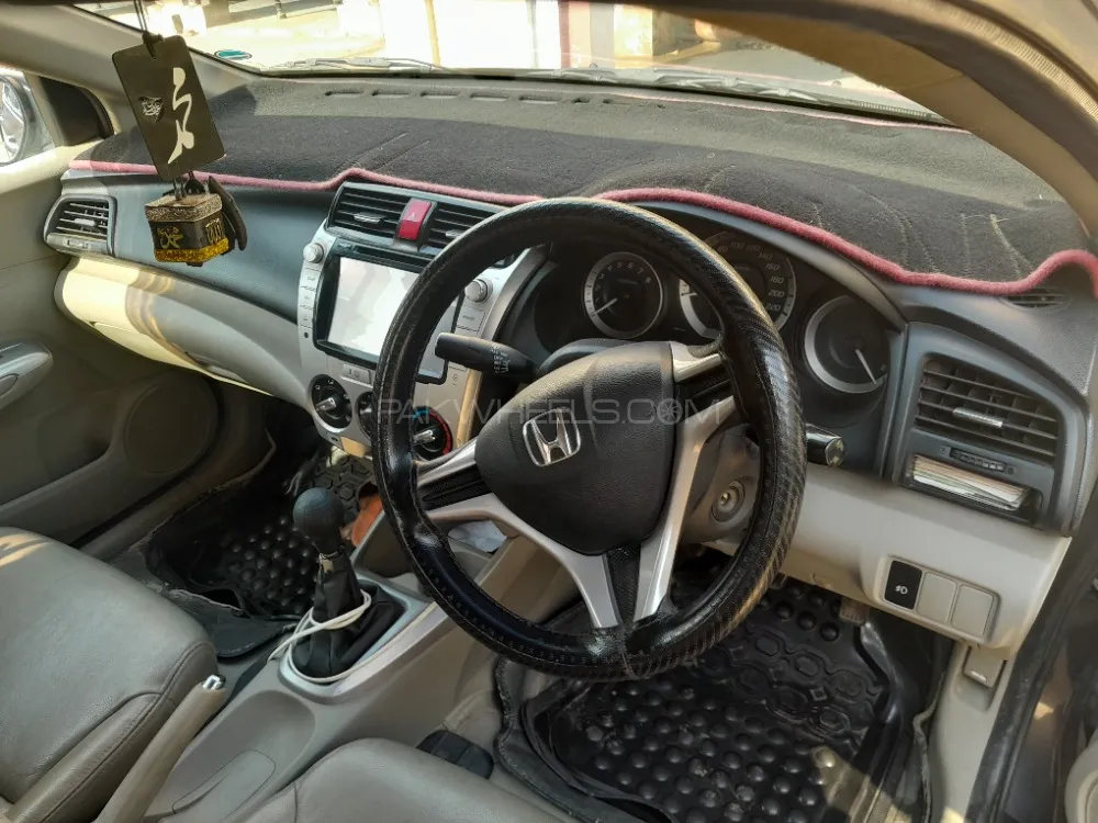 Honda City 2015 for Sale in Shahpur Saddar Image-1
