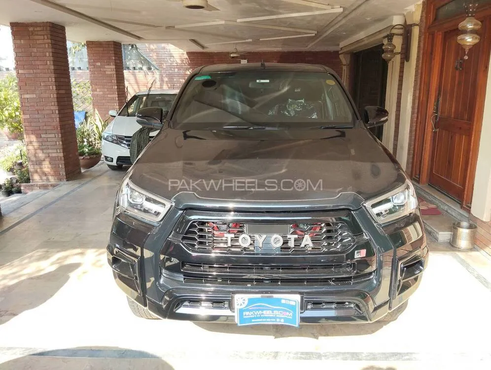 Toyota Hilux 2023 for Sale in Faisalabad Image-1