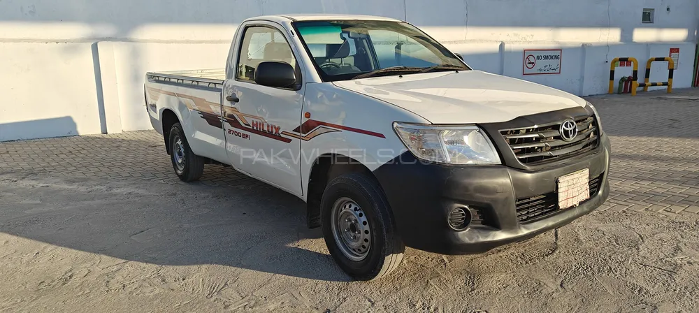 Toyota Hilux 2016 for sale in Islamabad