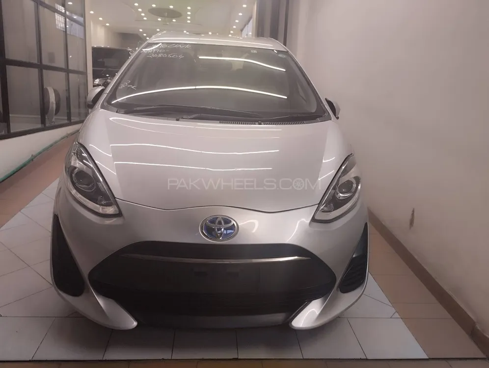 Toyota Aqua 2020 for Sale in Lahore Image-1