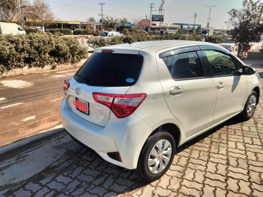 Toyota Vitz 2017 for sale in Peshawar