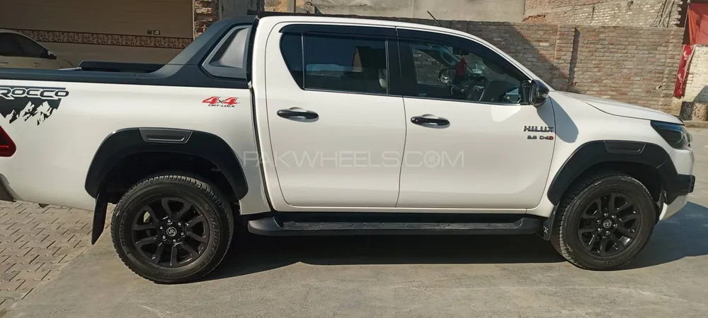 Toyota Hilux 2022 for sale in Mardan