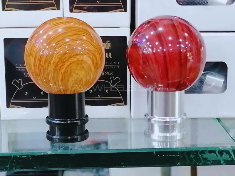 Round Shap Car Wooden Aluminum Gear Shift Knob in Metal for Manual Cars - 1PC Round Shap Car Wooden Aluminum Gear Shift Knob in Metal for Manual Cars - 1PC Image-2