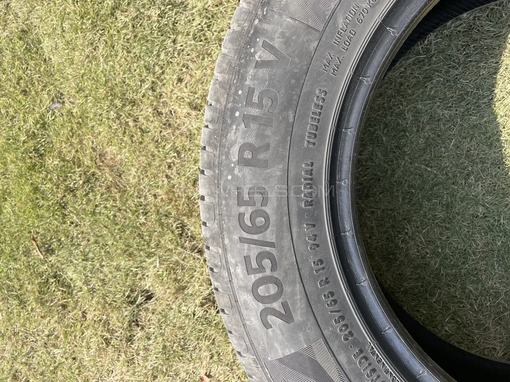 205/65/15 Continental UC6 soft tire 2020 date less used Image-1