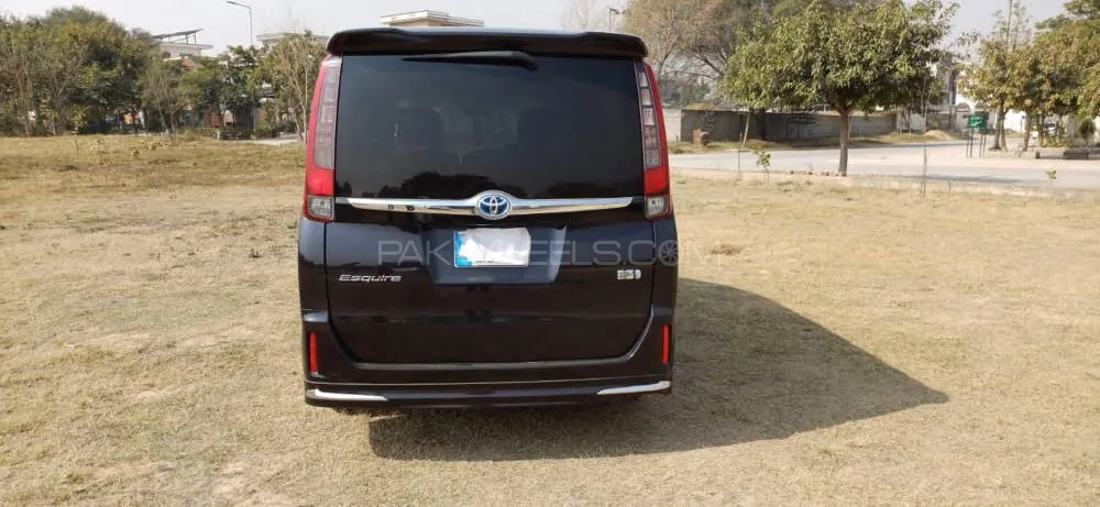 Toyota Esquire 2015 for Sale in Islamabad Toyota Esquire 2015 for Sale in Islamabad Image-15