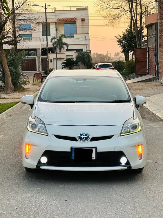 Toyota Prius 2014 for sale in Faisalabad