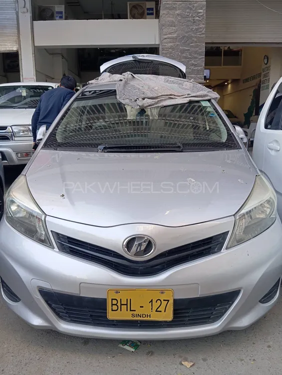 Toyota Vitz F 1.0 2013 for sale in Karachi | PakWheels