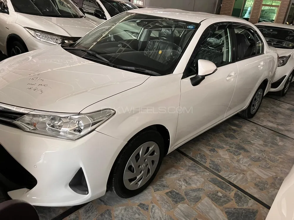 Toyota Corolla Axio 2021 for Sale in Peshawar Image-1