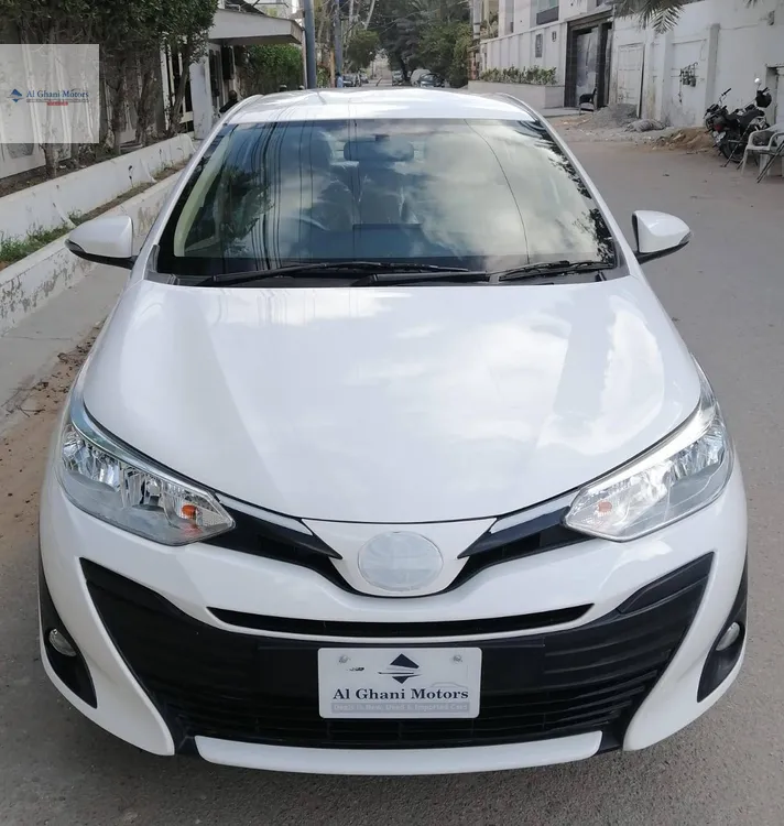 Toyota Yaris Sedan 2020 for Sale in Karachi Image-1