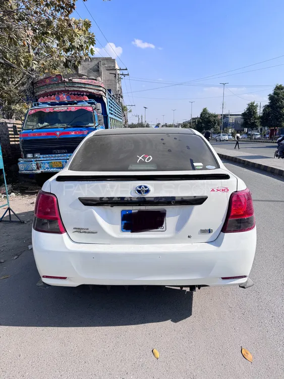 Toyota Corolla Axio 2013 for sale in Lahore