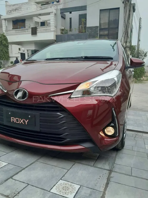 Toyota Vitz 2021 for Sale in Lahore Image-1