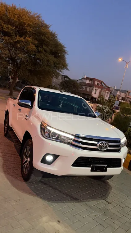 Toyota Hilux 2020 for sale in Peshawar
