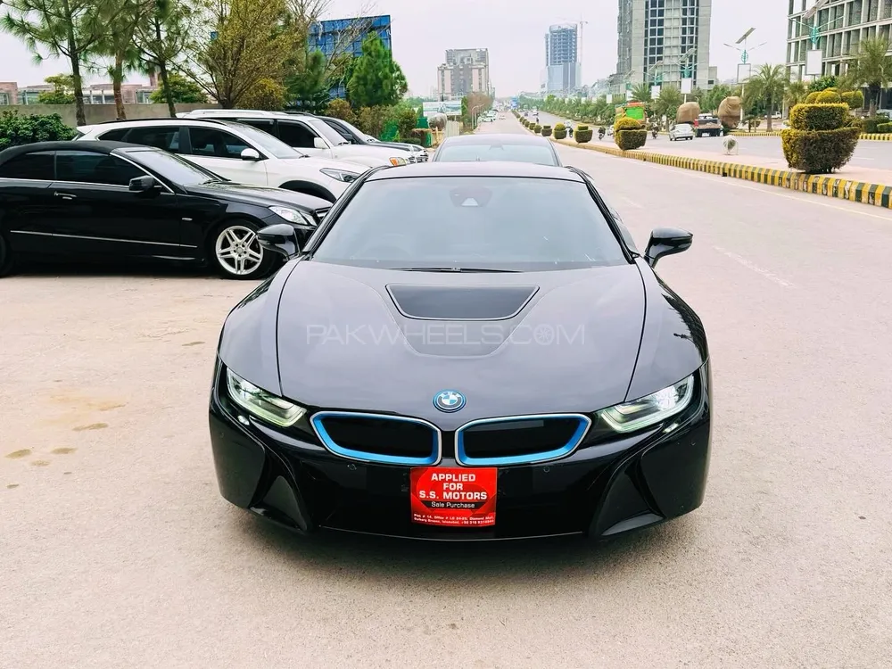BMW i8 2014 for sale in Islamabad