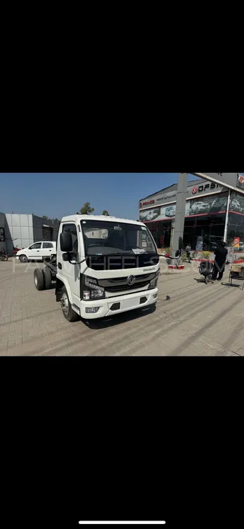 Isuzu NKR 2024 for Sale in Lahore Image-1