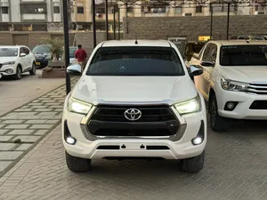Toyota Hilux Revo V Automatic 2.8 2021 for Sale