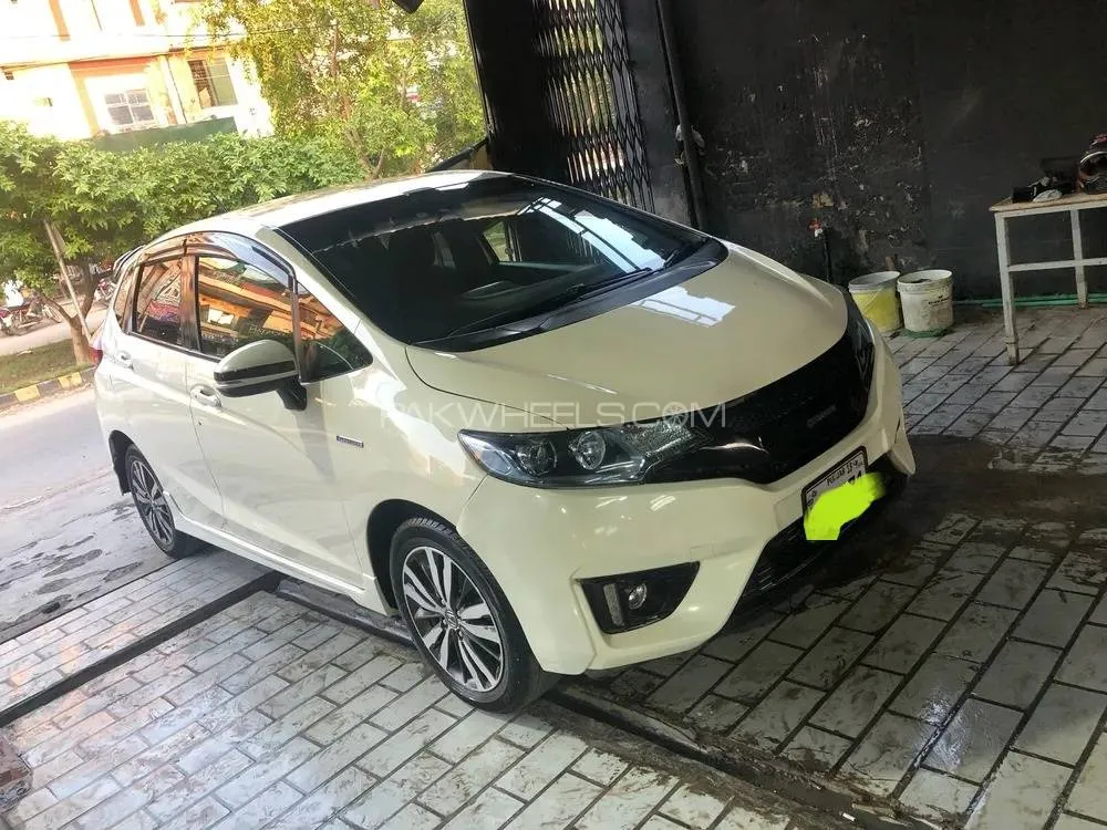 Honda Fit 2015 for sale in Kasur