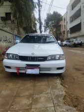 Nissan Sunny 2000 for Sale