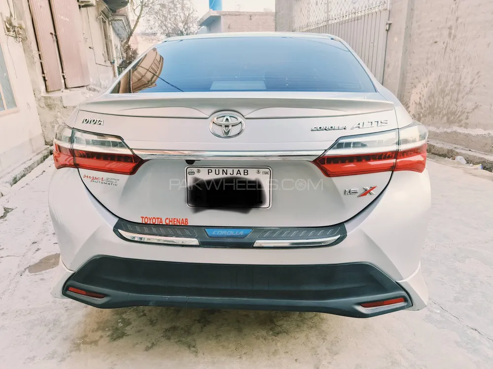 Toyota Corolla 2021 for Sale in Jhang Image-1