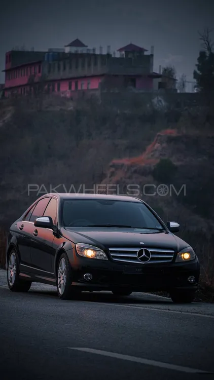 Mercedes Benz C Class 2007 for Sale in Abbottabad Image-1