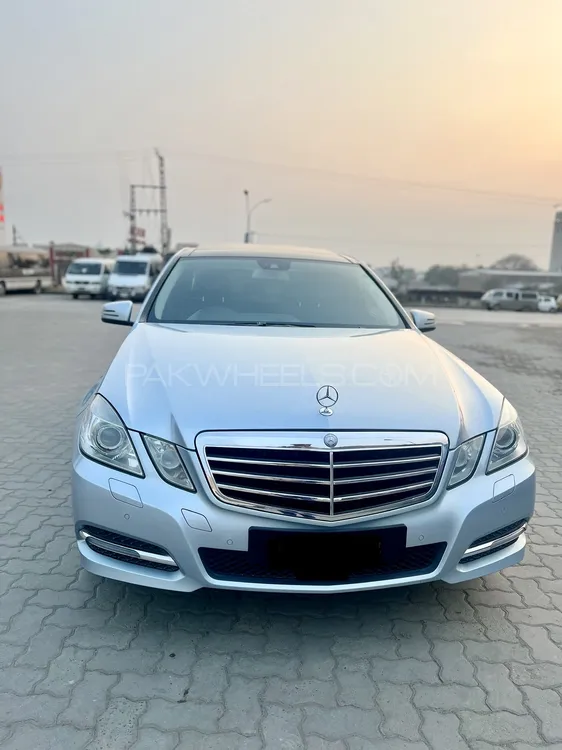 Mercedes Benz E Class 2013 for Sale in Wah cantt Image-1