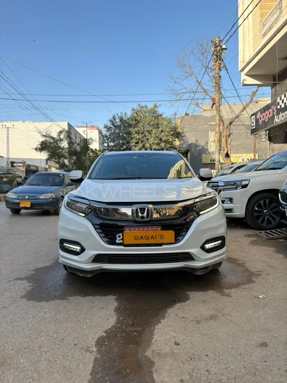 Honda Vezel 2018 for Sale in Karachi Image-1