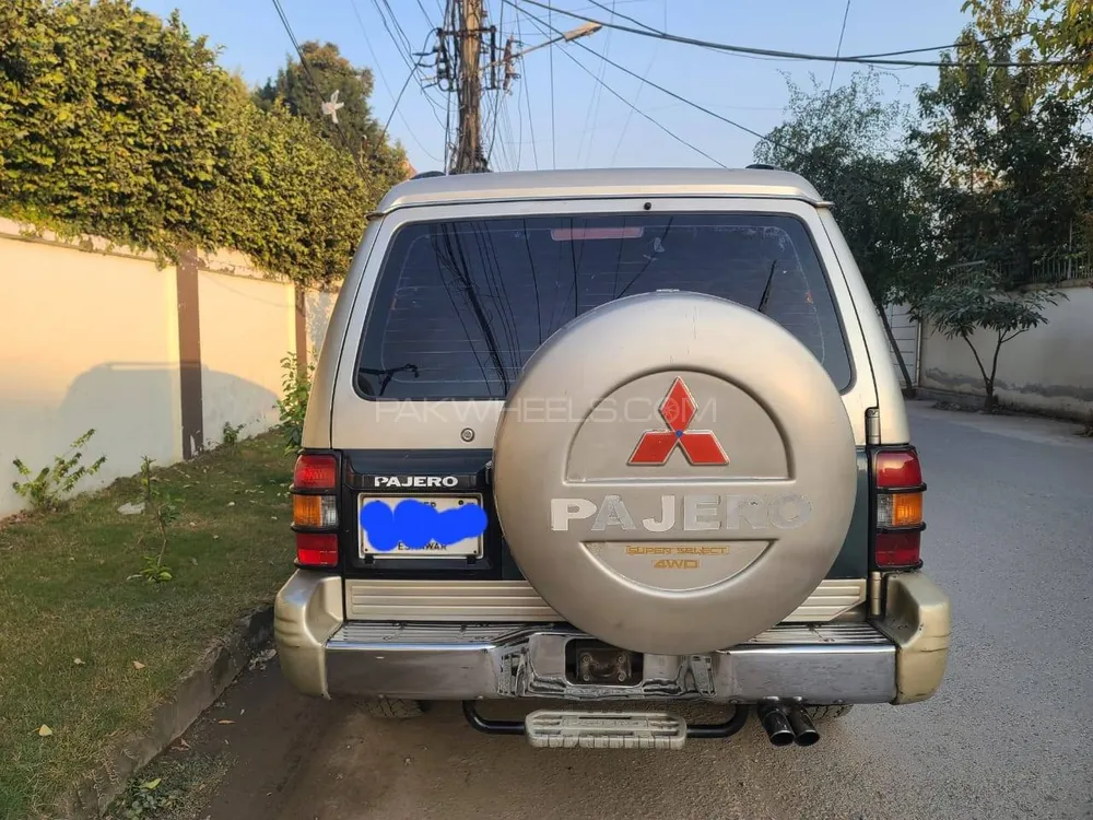 Mitsubishi Pajero 1992 for sale in Peshawar